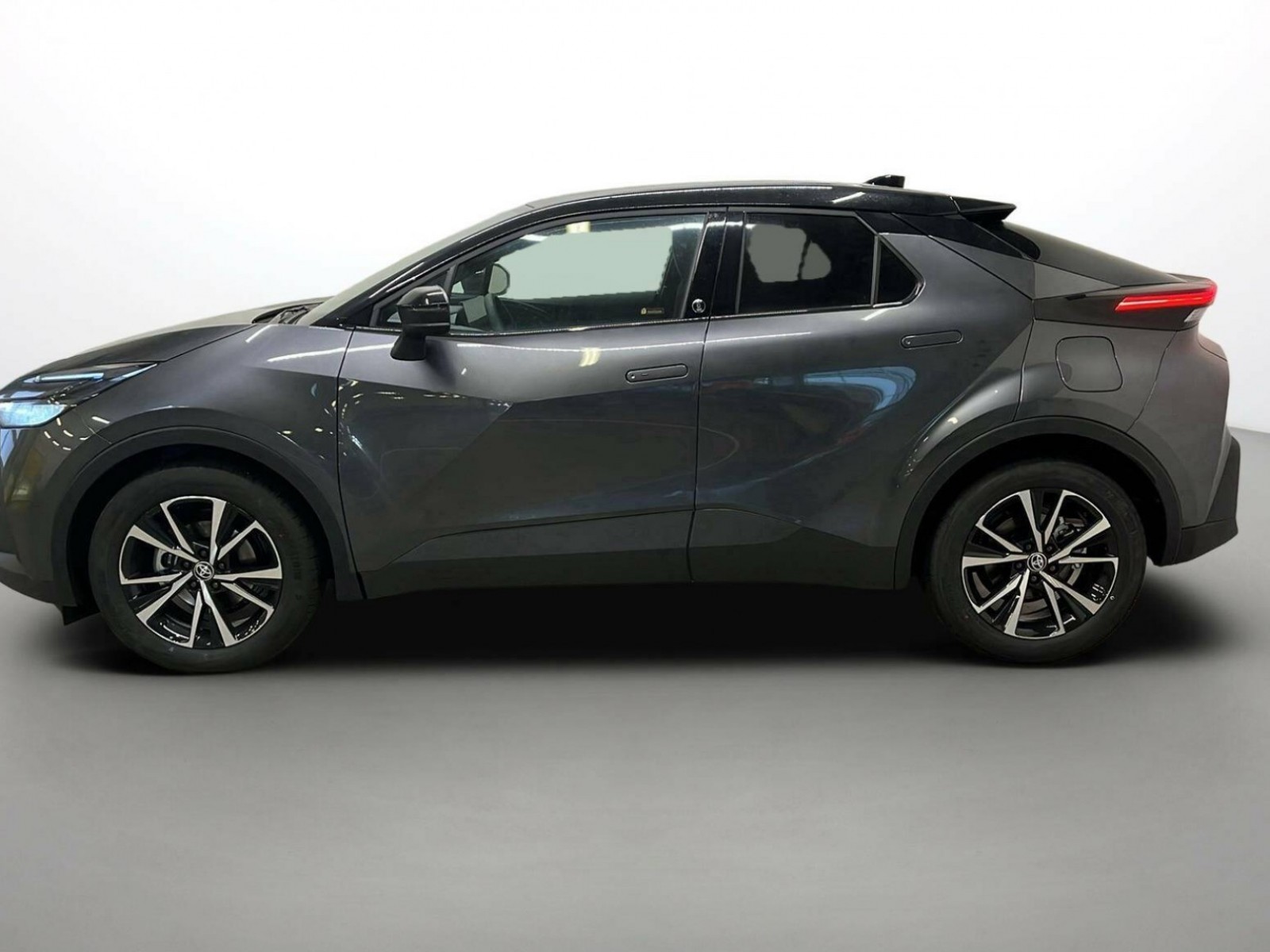 TOYOTA - C-HR - #196595 - 16