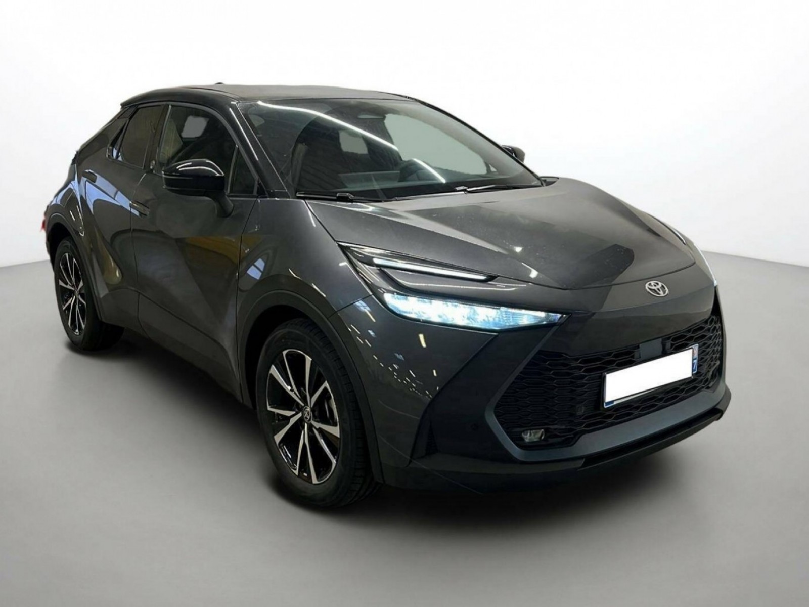 TOYOTA - C-HR - #196595 - 18