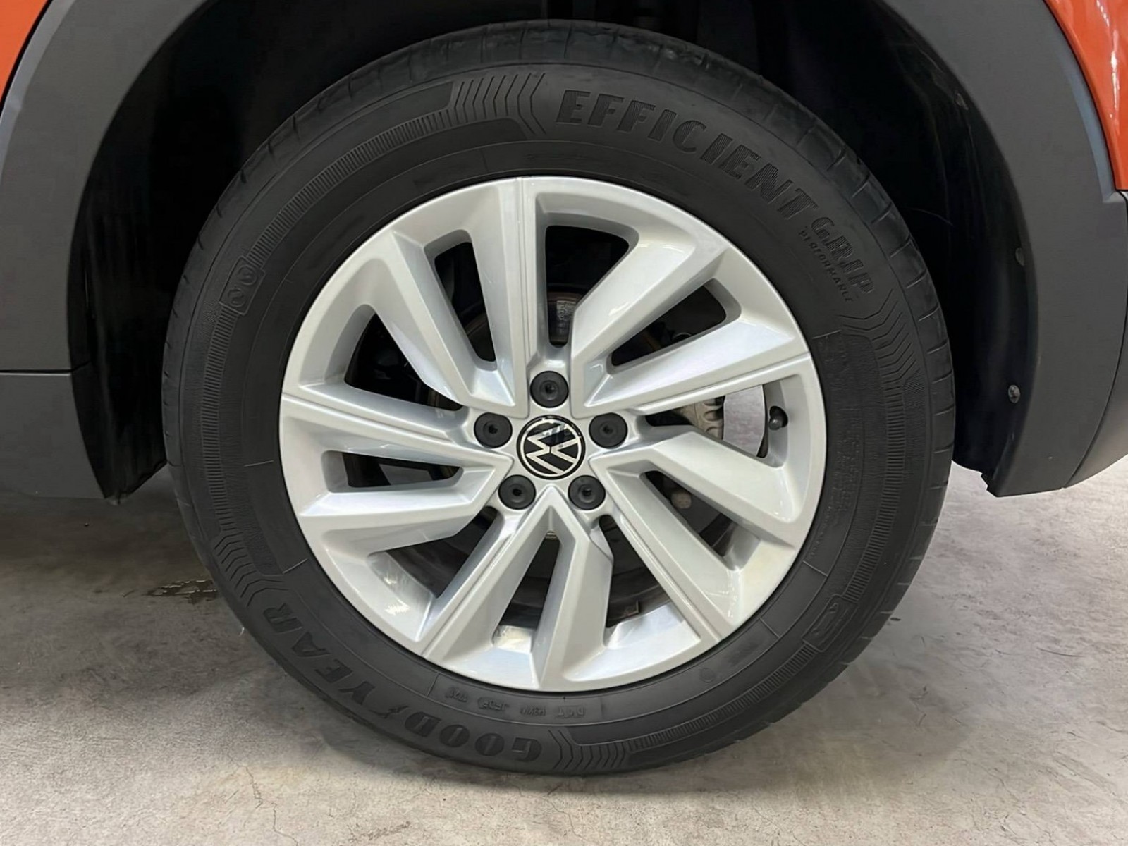 VOLKSWAGEN - T-CROSS - #275970 - 23