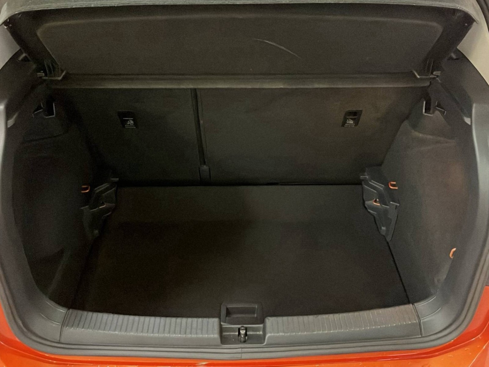VOLKSWAGEN - T-CROSS - #275970 - 30