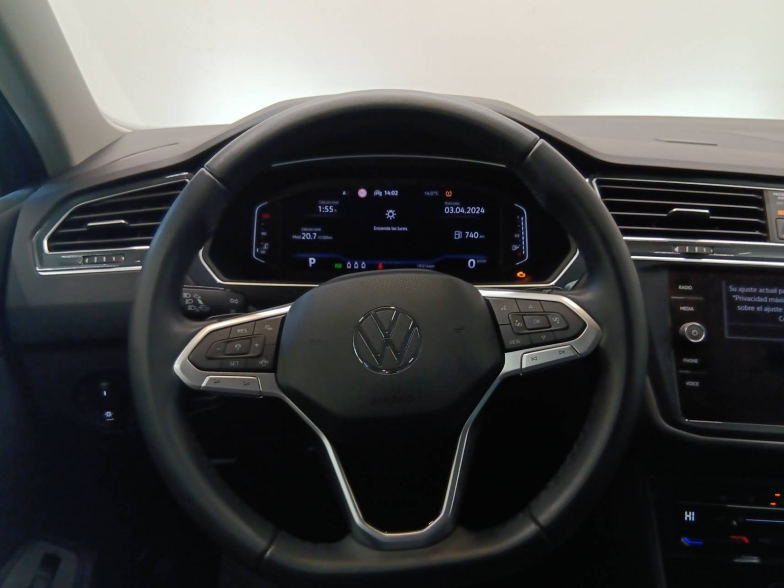 VOLKSWAGEN - TIGUAN - #188716 - 10