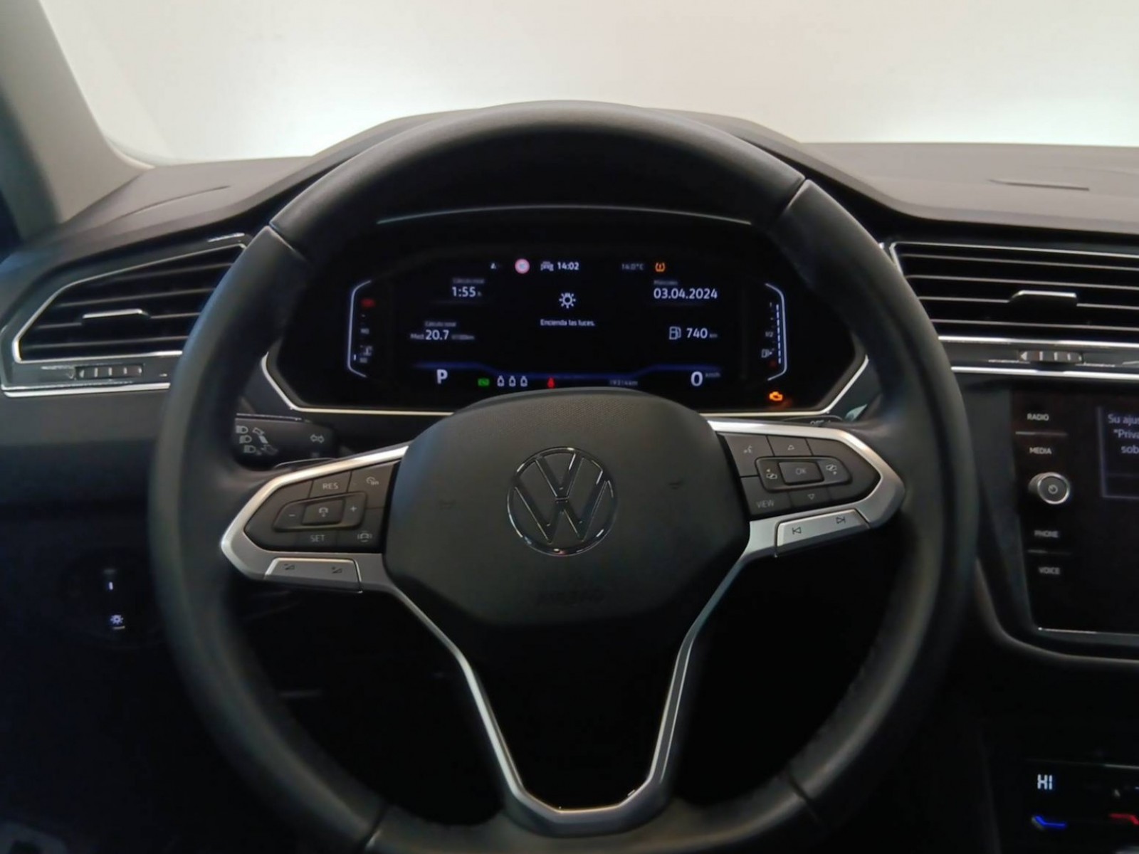 VOLKSWAGEN - TIGUAN - #188716 - 27