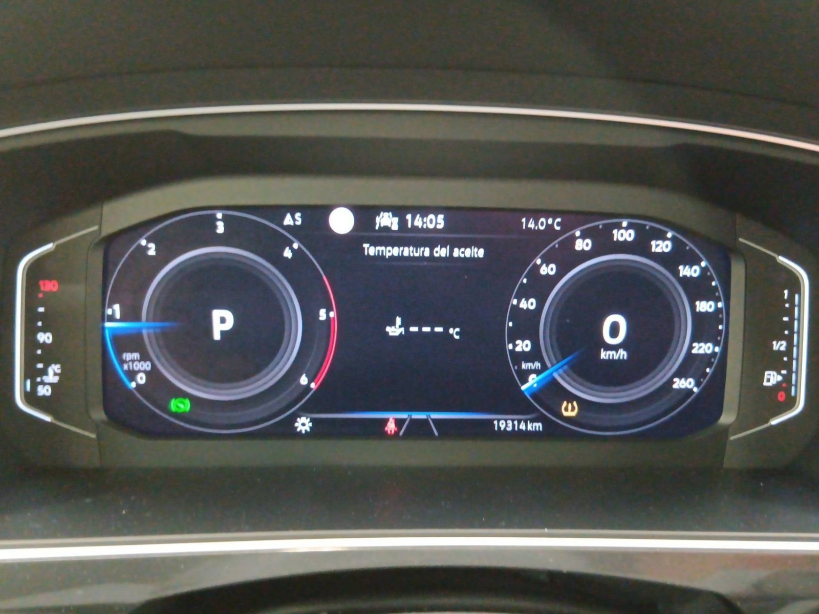 VOLKSWAGEN - TIGUAN - #188716 - 12