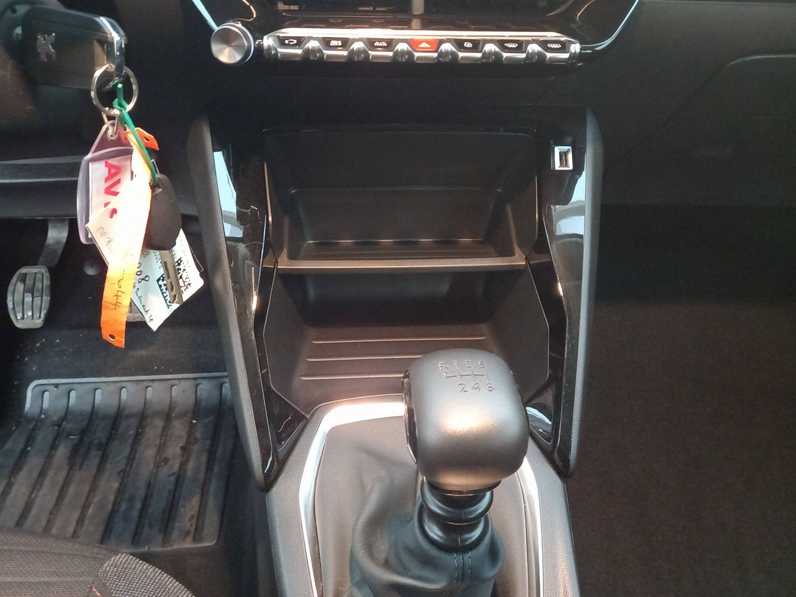 PEUGEOT - 208 - #188438 - 31