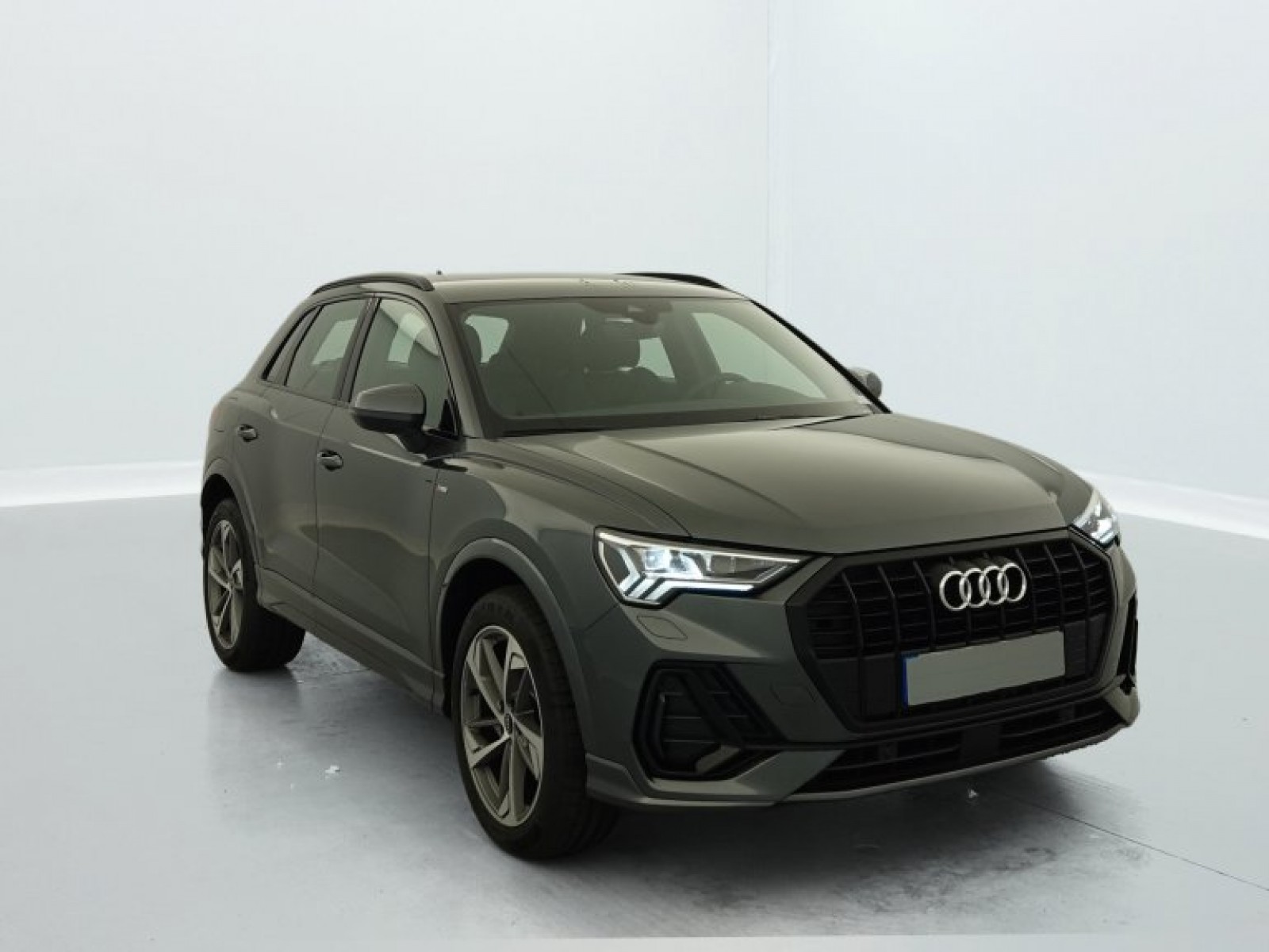 AUDI - Q3 - #301595 - 0