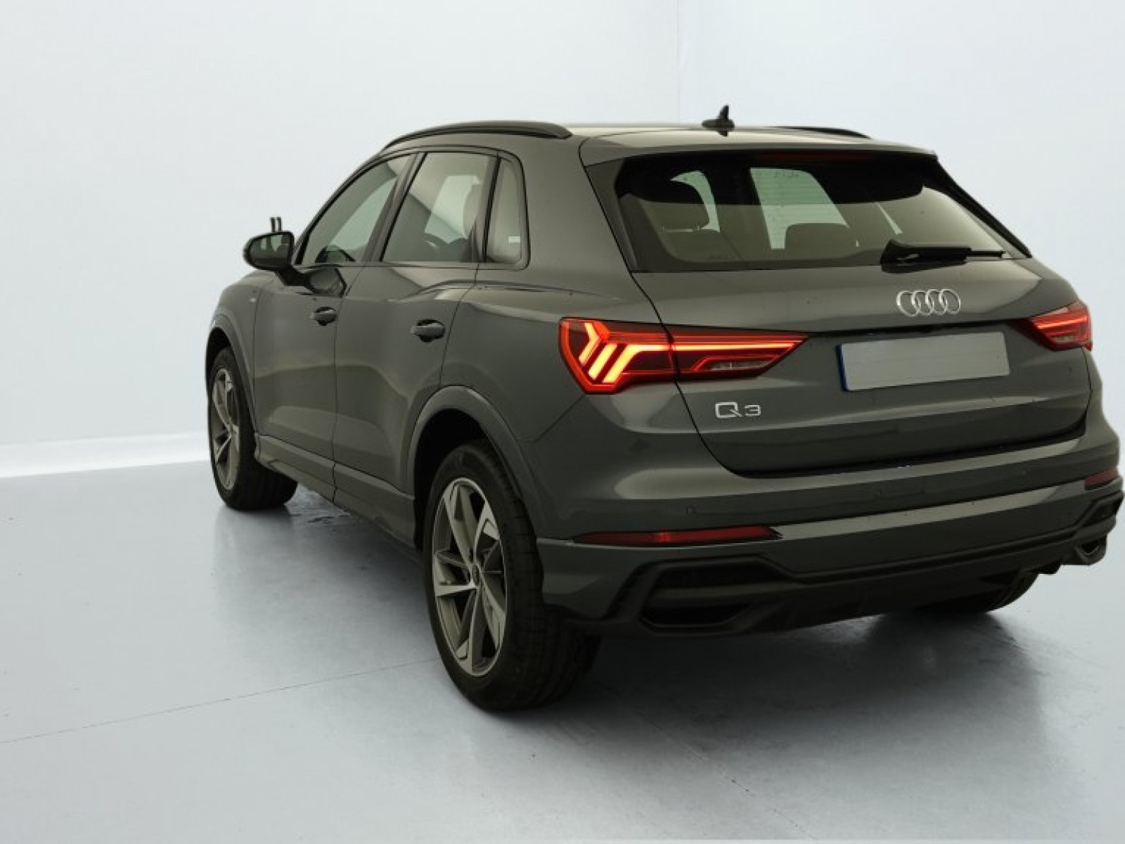 AUDI - Q3 - #301595 - 3