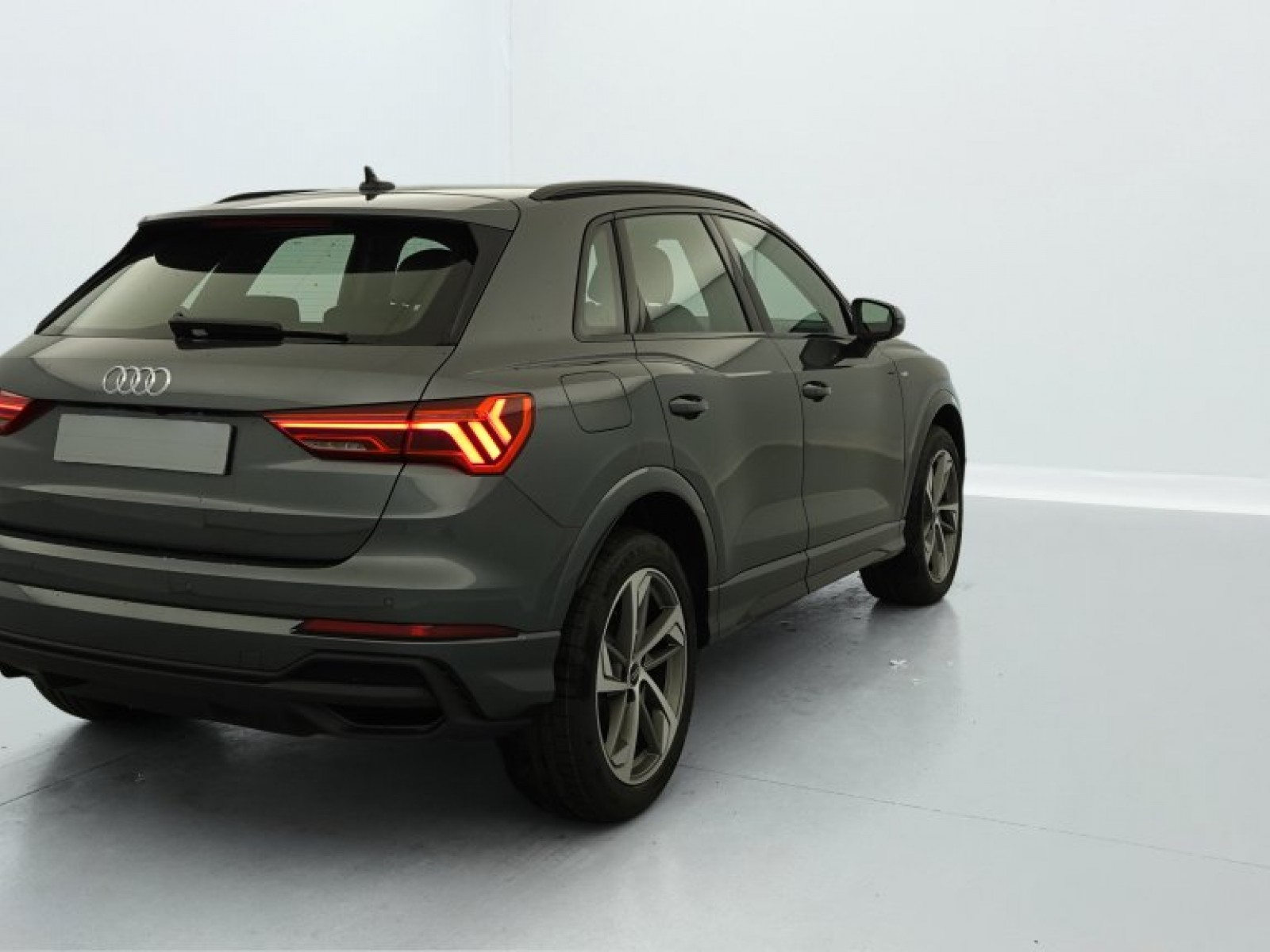AUDI - Q3 - #301595 - 5