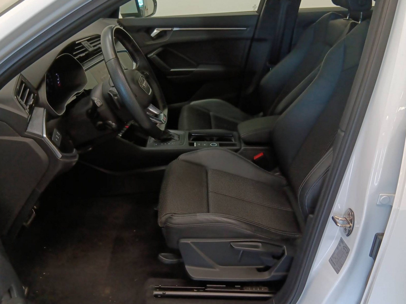 AUDI - Q3 SPORTBACK - #189044 - 7