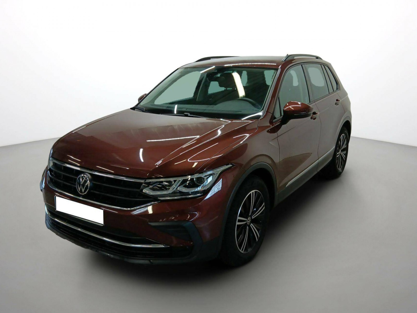 VOLKSWAGEN - TIGUAN - #189747 - 0