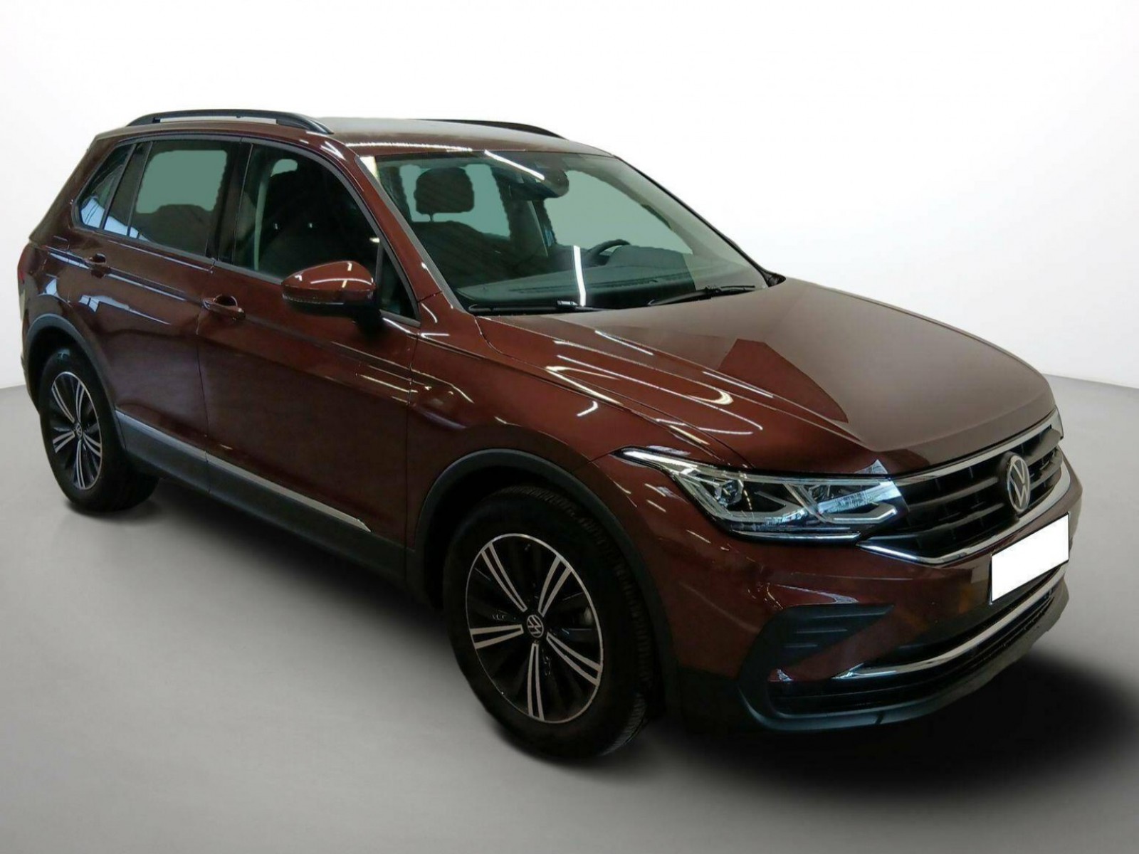 VOLKSWAGEN - TIGUAN - #189747 - 20