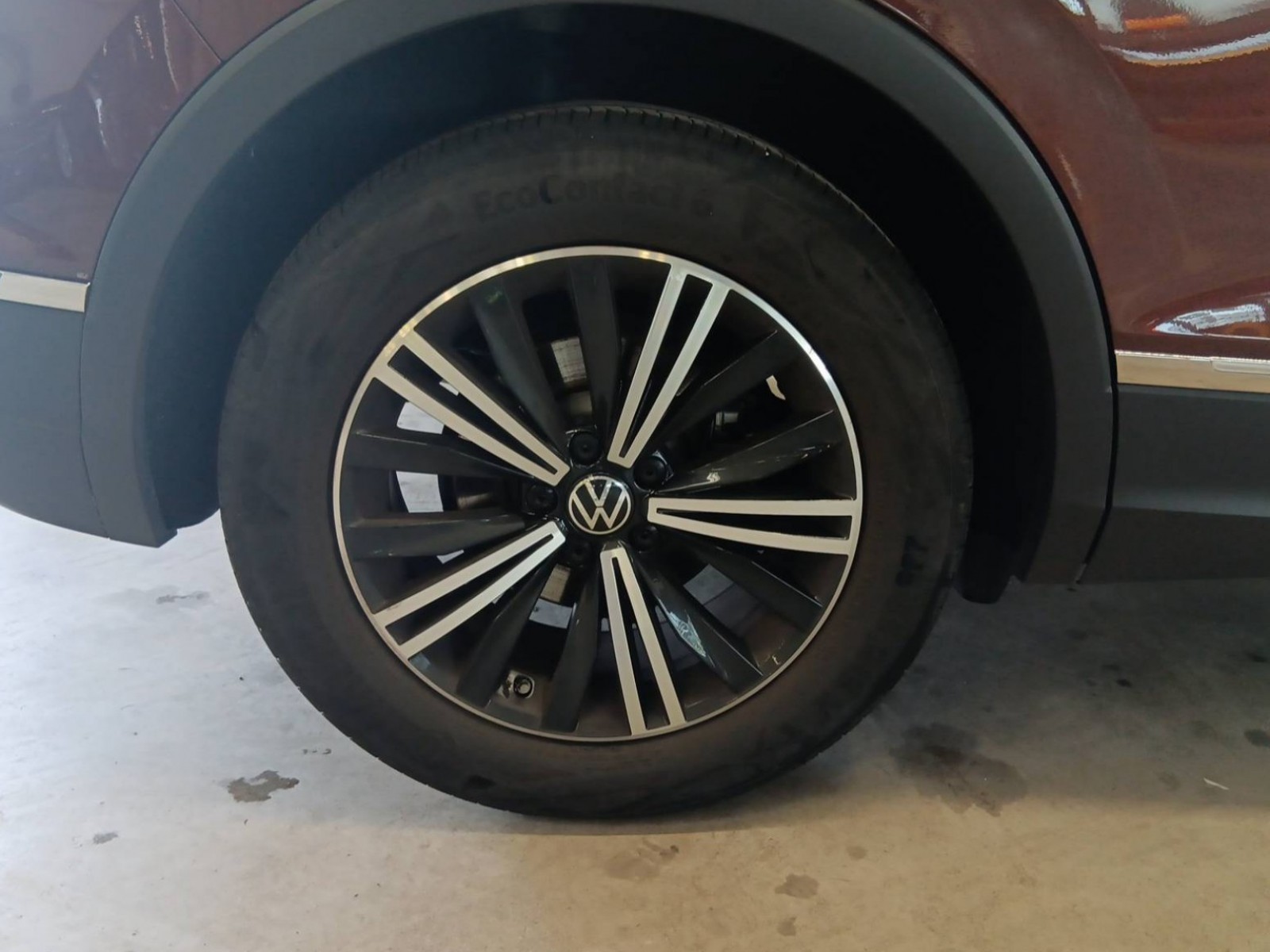 VOLKSWAGEN - TIGUAN - #189747 - 31