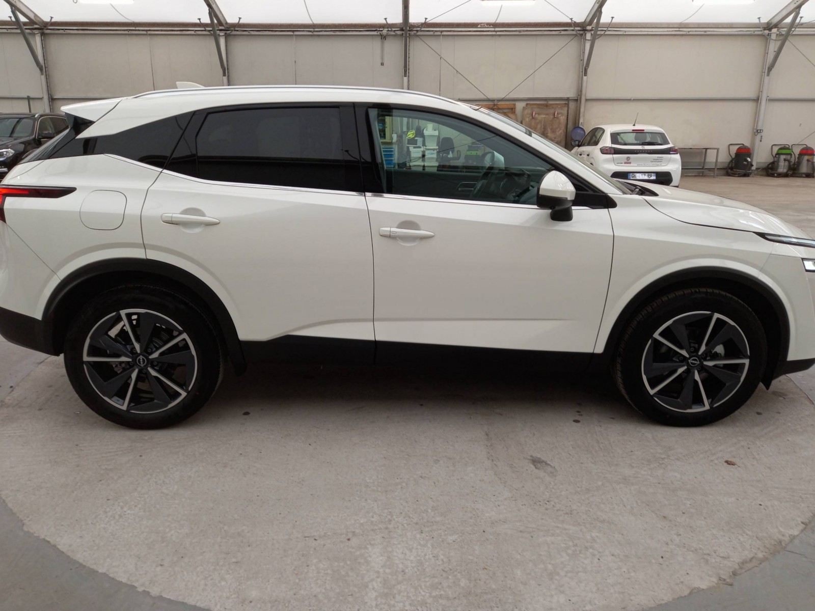 NISSAN - QASHQAI - #189327 - 16