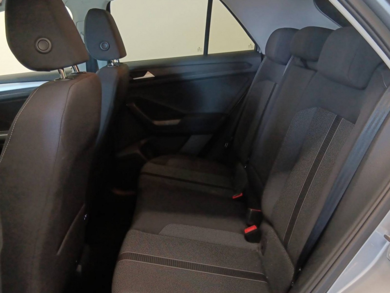 VOLKSWAGEN - T-ROC - #188957 - 24