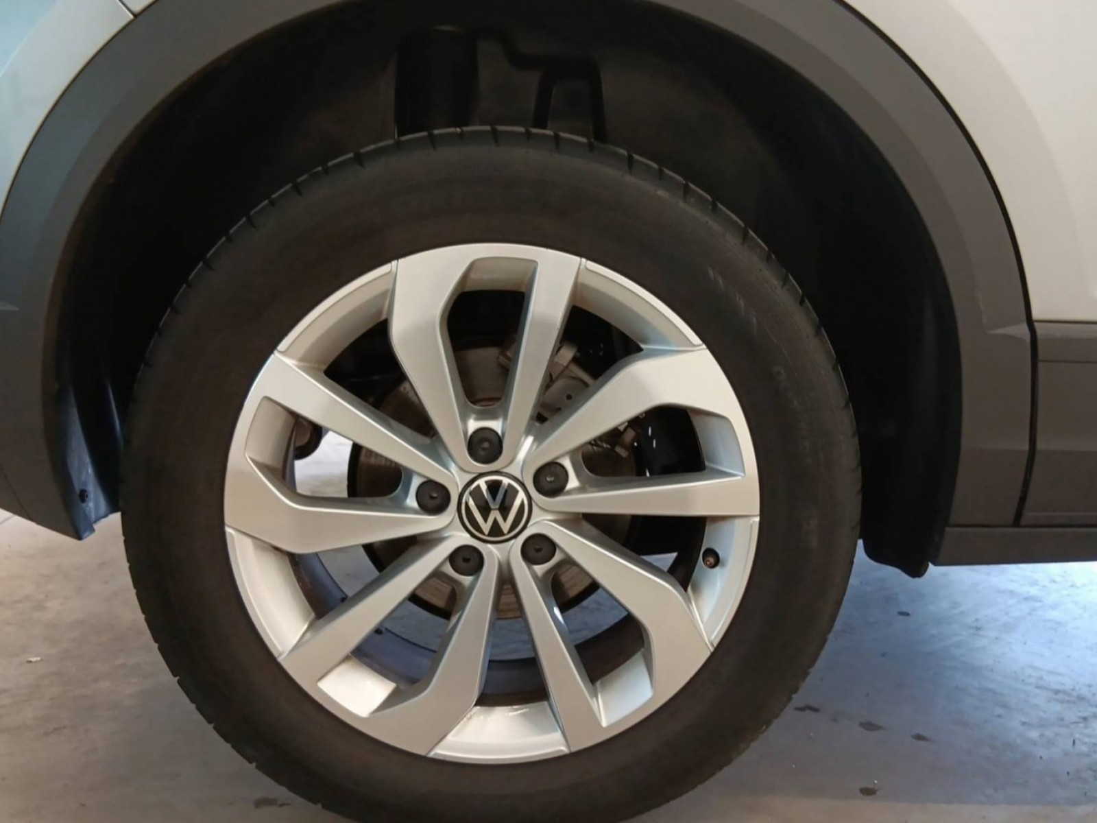 VOLKSWAGEN - T-ROC - #189214 - 16