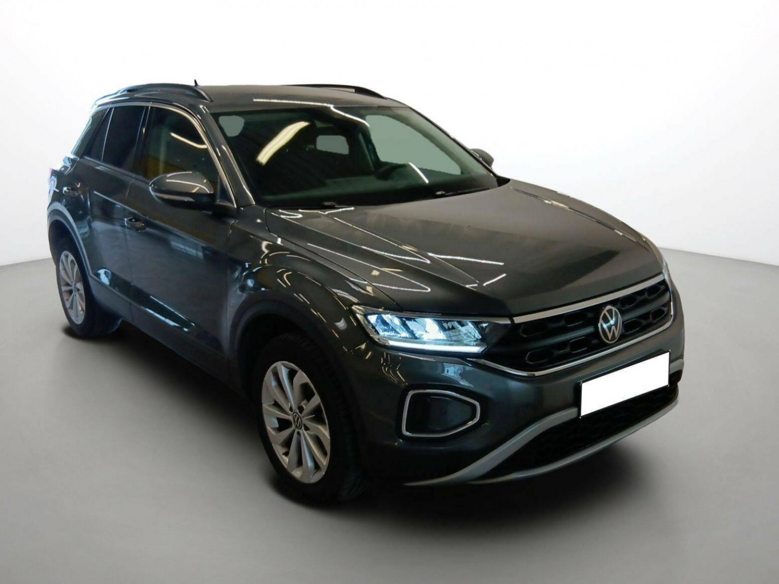 VOLKSWAGEN - T-ROC - #189218 - 1