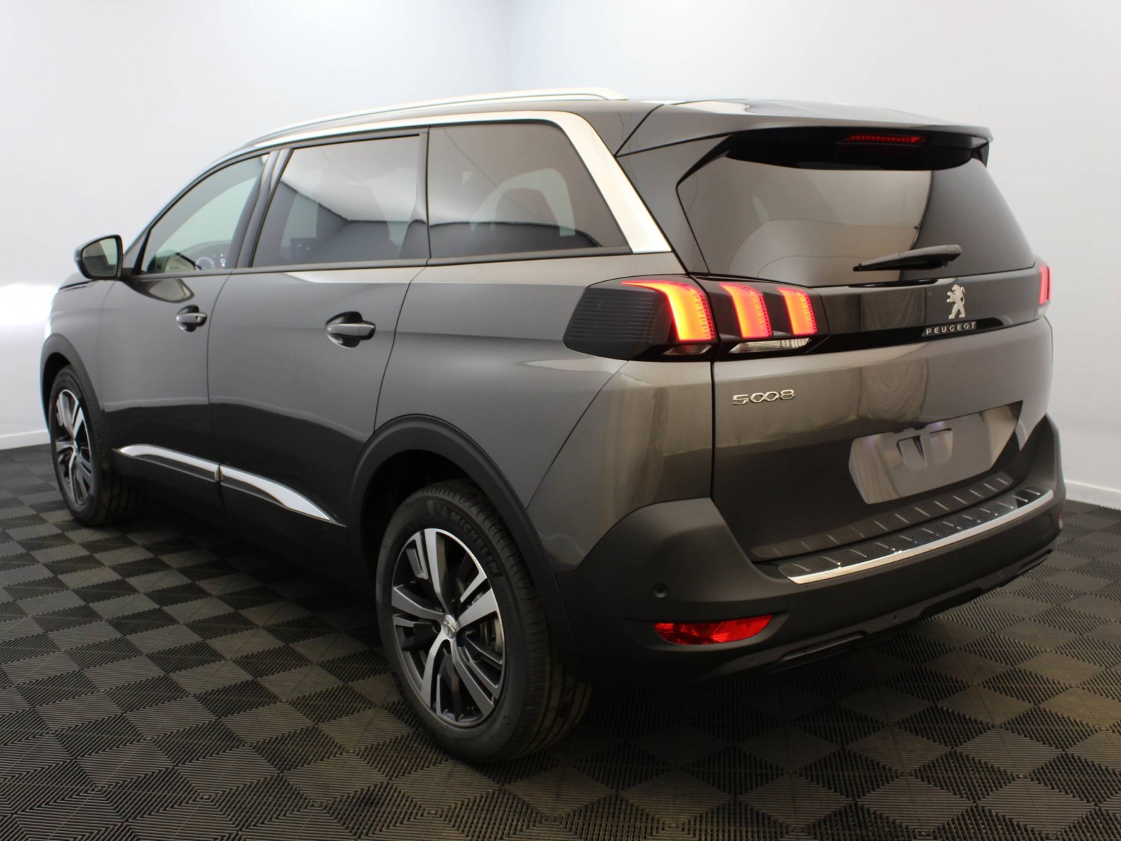 PEUGEOT - 5008 - #189830 - 4