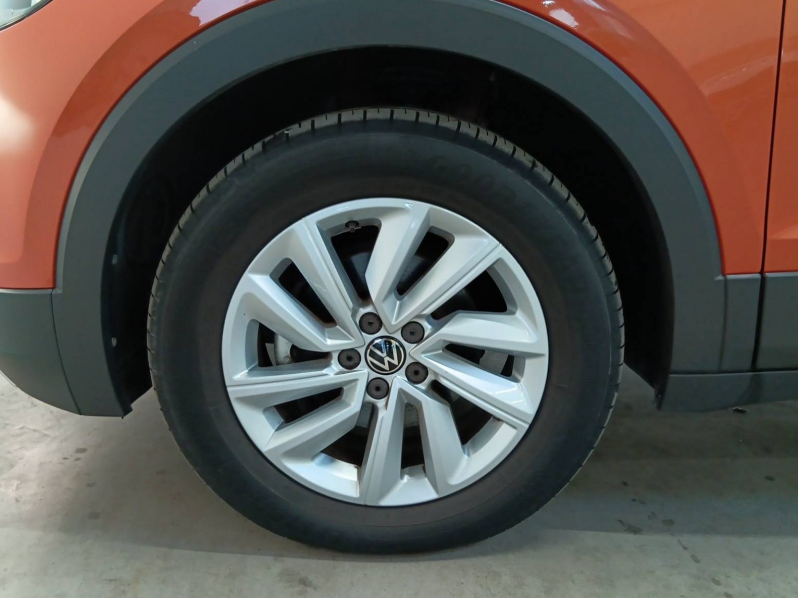 VOLKSWAGEN - T-CROSS - #188554 - 23