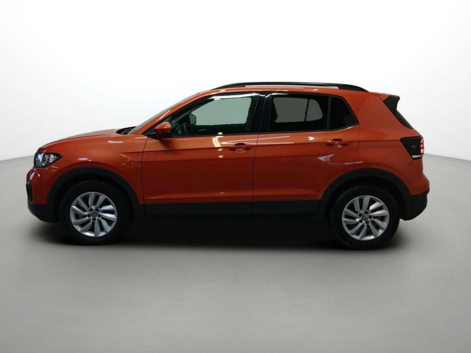 VOLKSWAGEN - T-CROSS - #188554 - 33