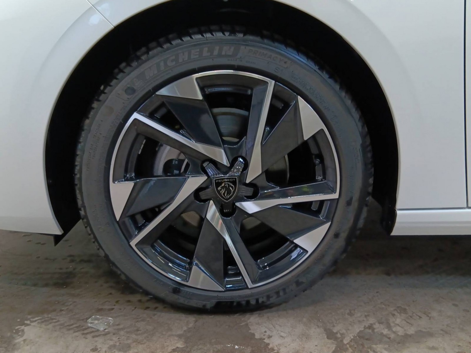 PEUGEOT - 308 - #189419 - 23