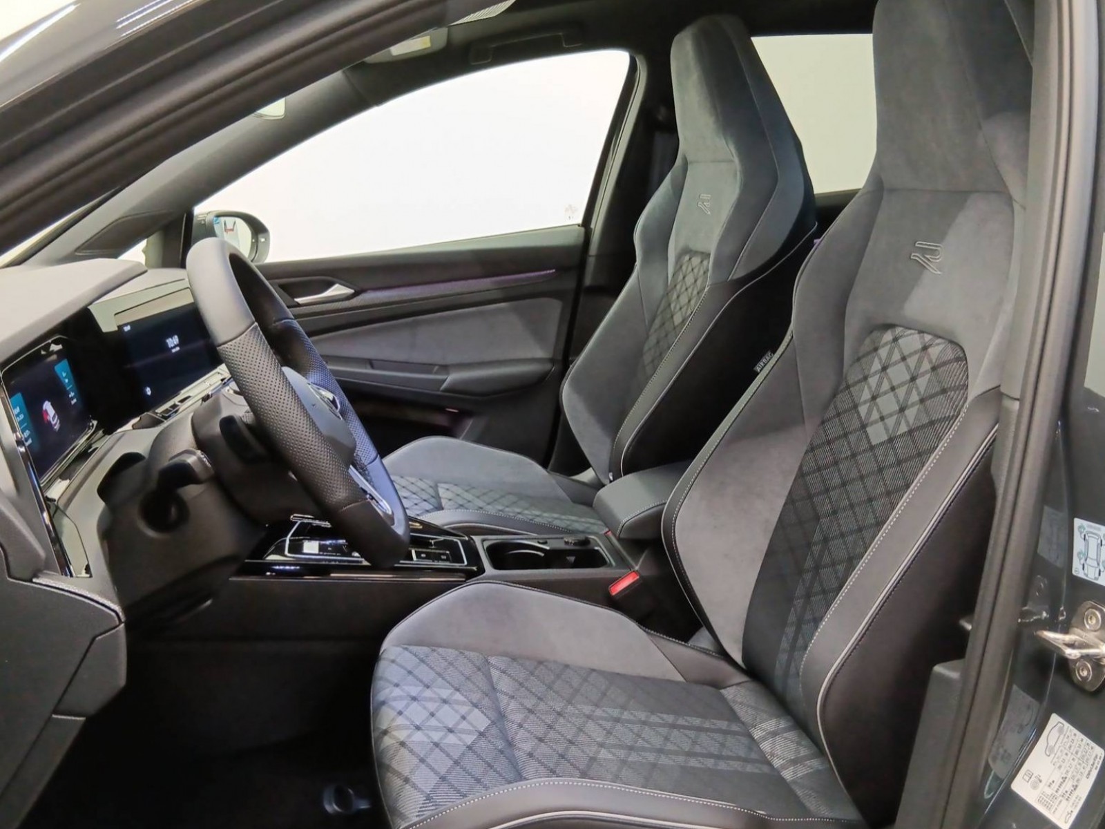VOLKSWAGEN - GOLF - #189134 - 24
