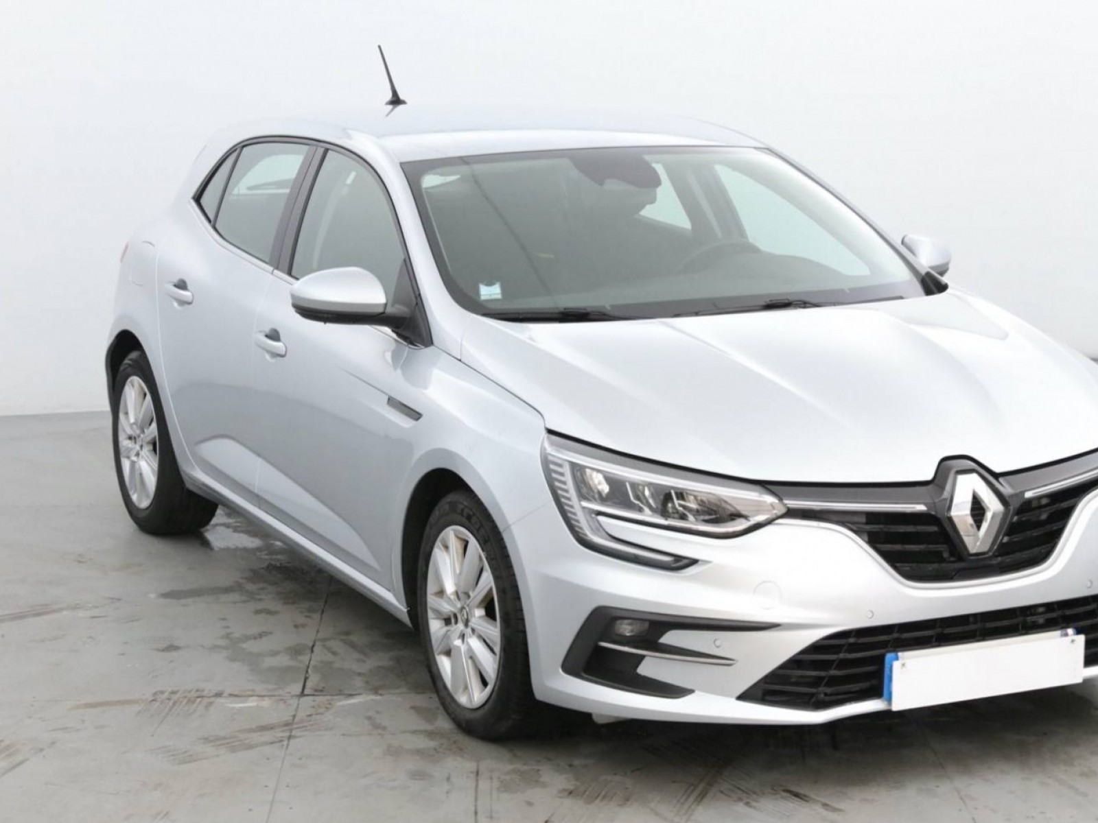 RENAULT - MEGANE IV BERLINE - #191825 - 18