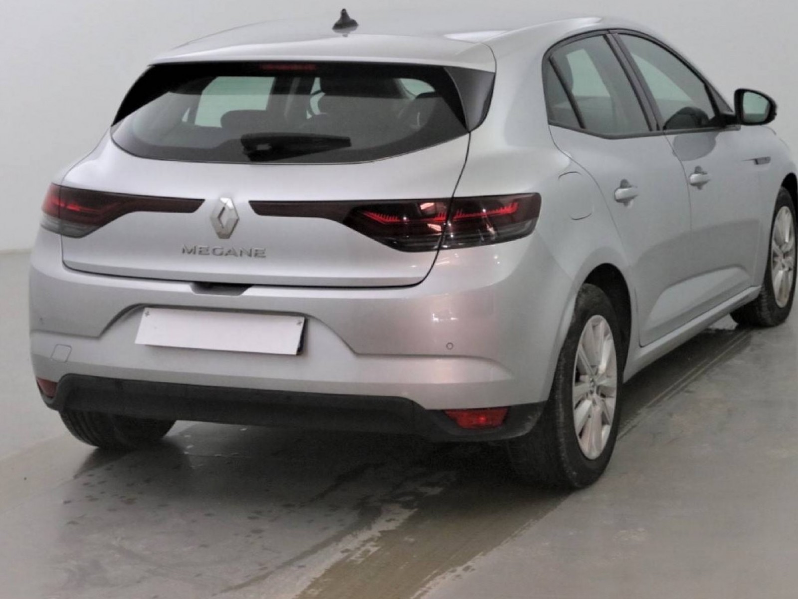RENAULT - MEGANE IV BERLINE - #191829 - 19