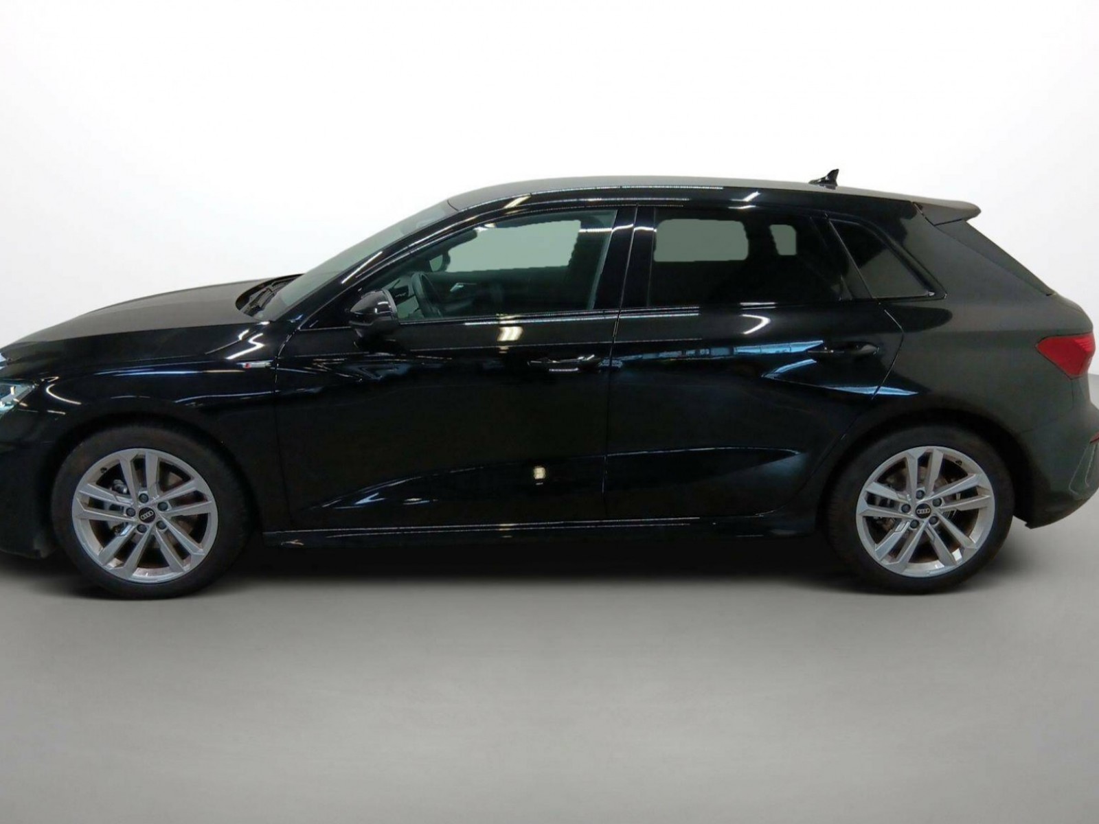 AUDI - A3 SPORTBACK - #189266 - 33