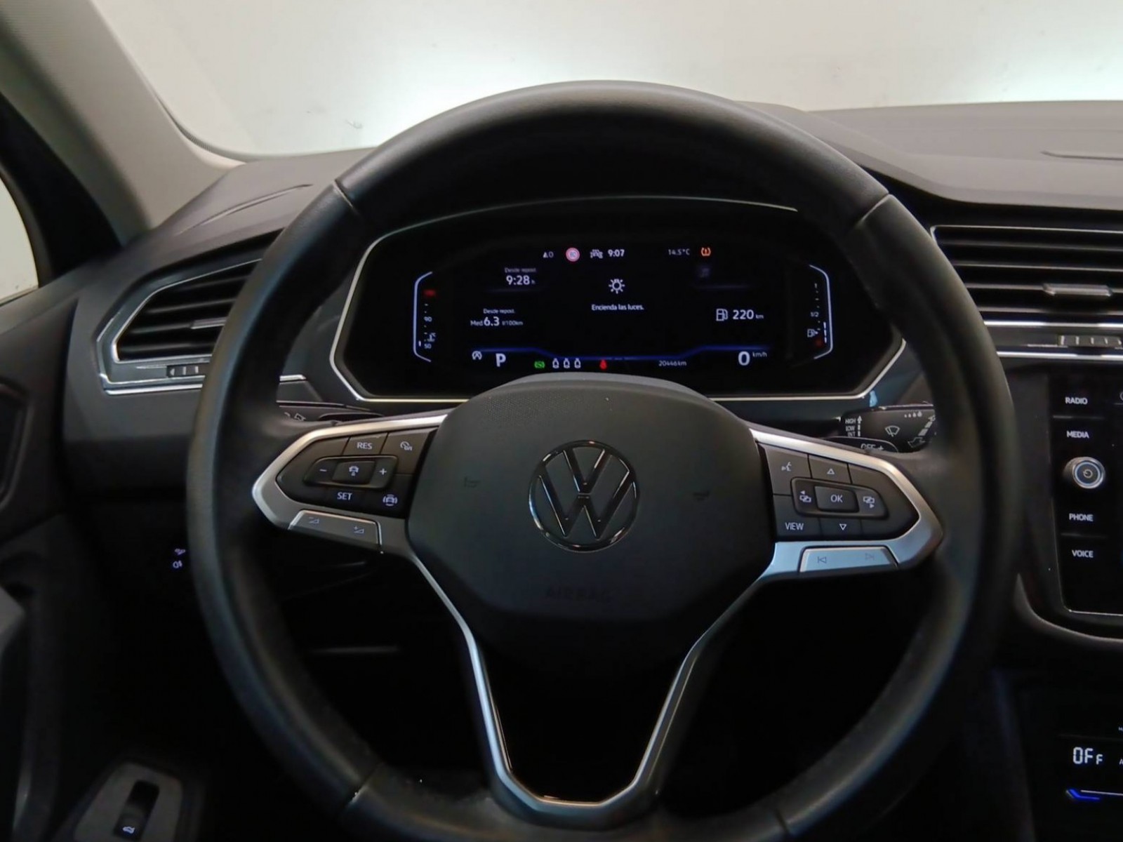 VOLKSWAGEN - TIGUAN - #189750 - 10