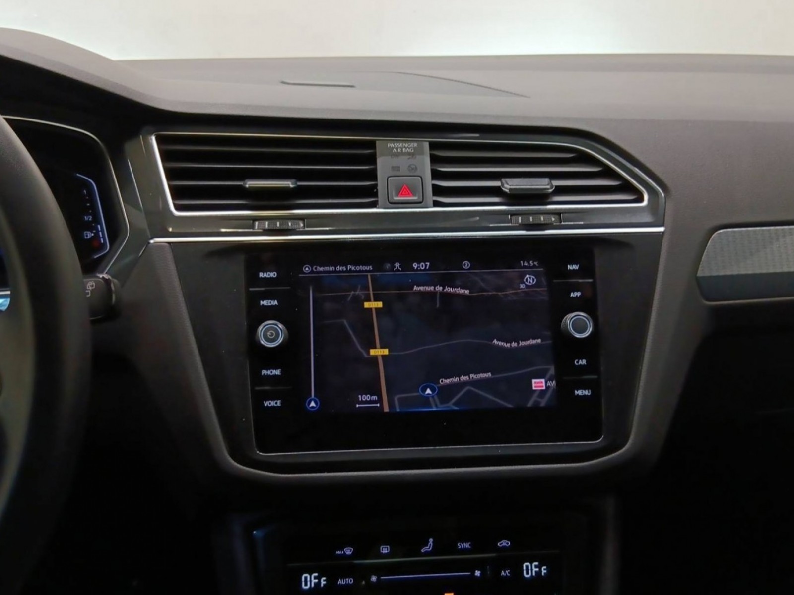 VOLKSWAGEN - TIGUAN - #188713 - 27