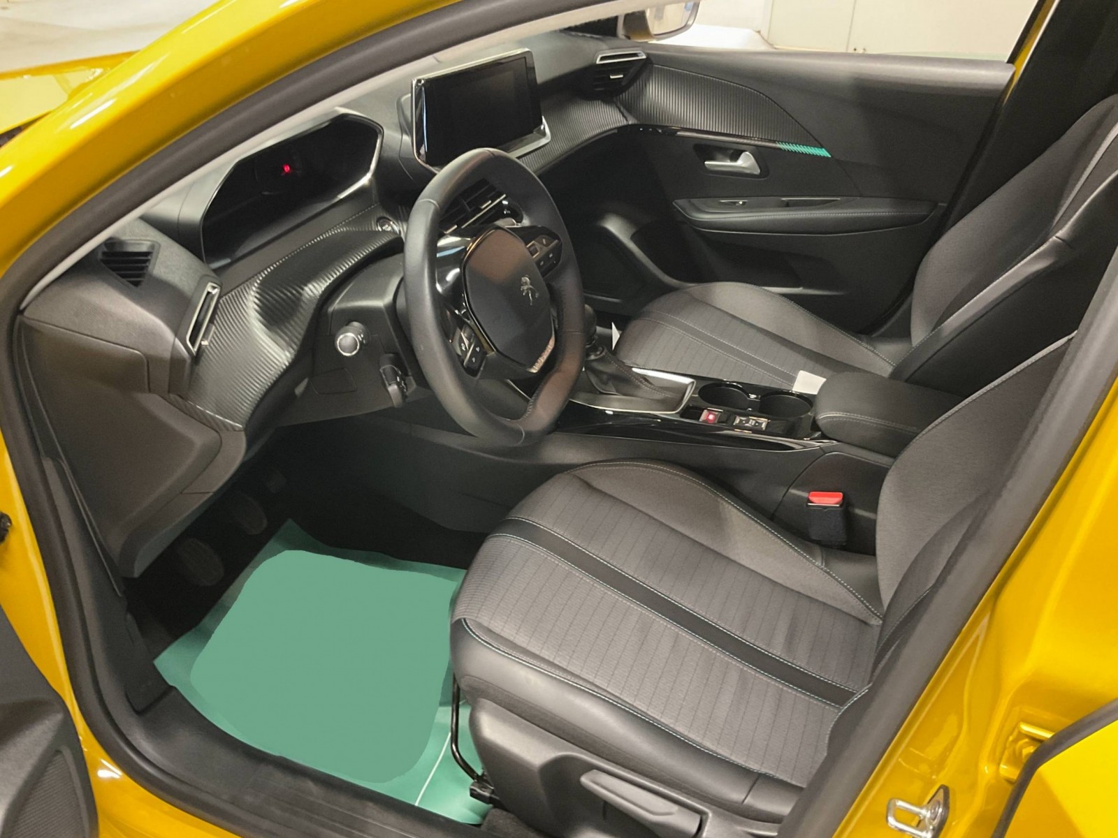 PEUGEOT - 208 - #192046 - 25