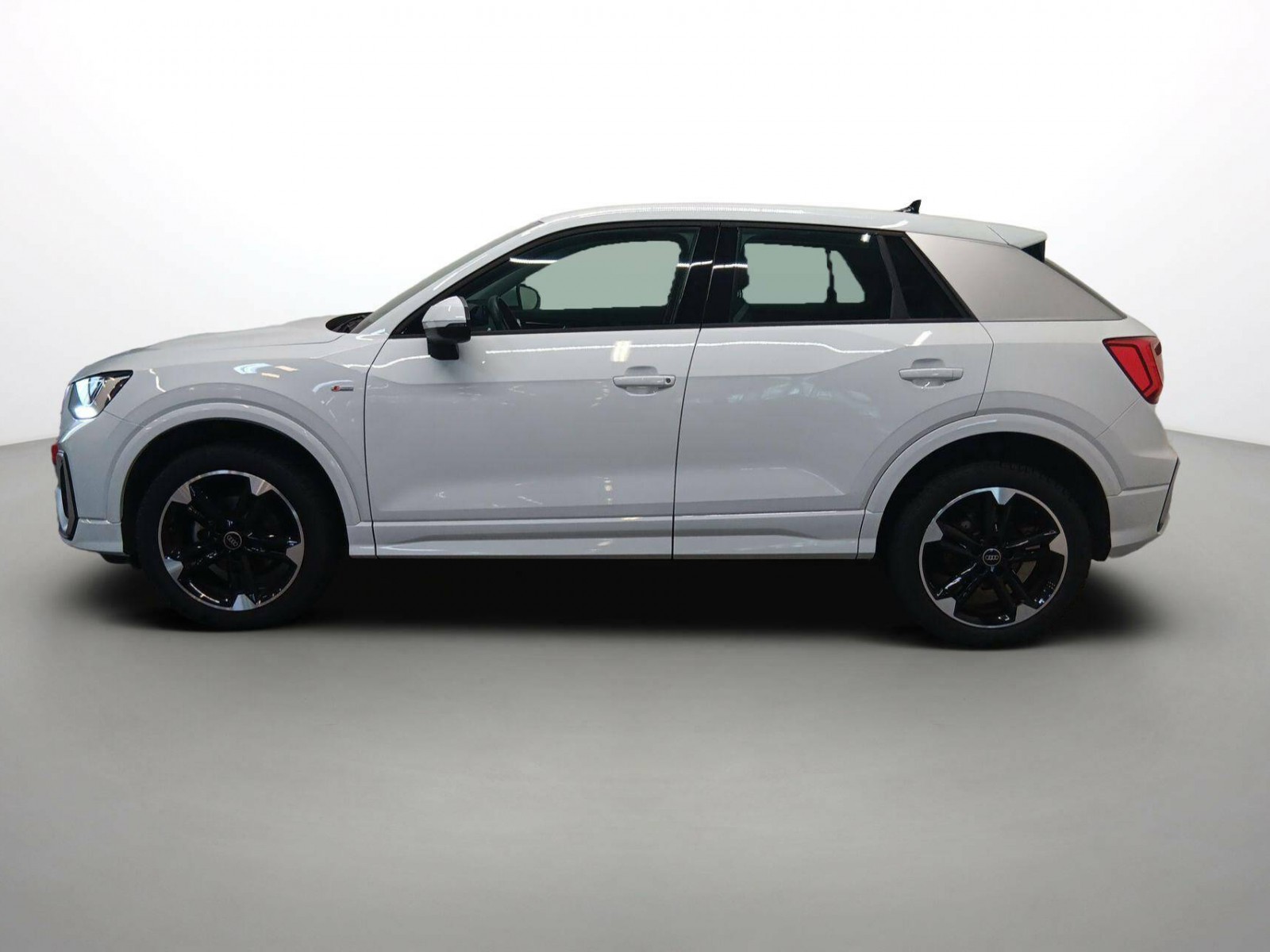 AUDI - Q2 - #189666 - 15