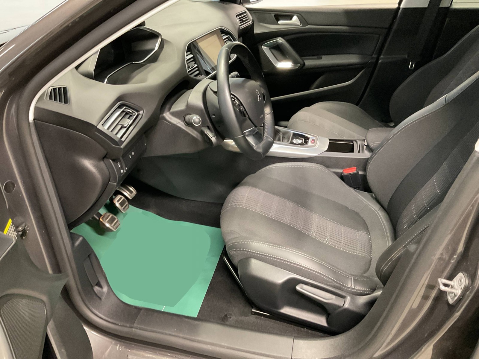 PEUGEOT - 308 SW - #193421 - 8