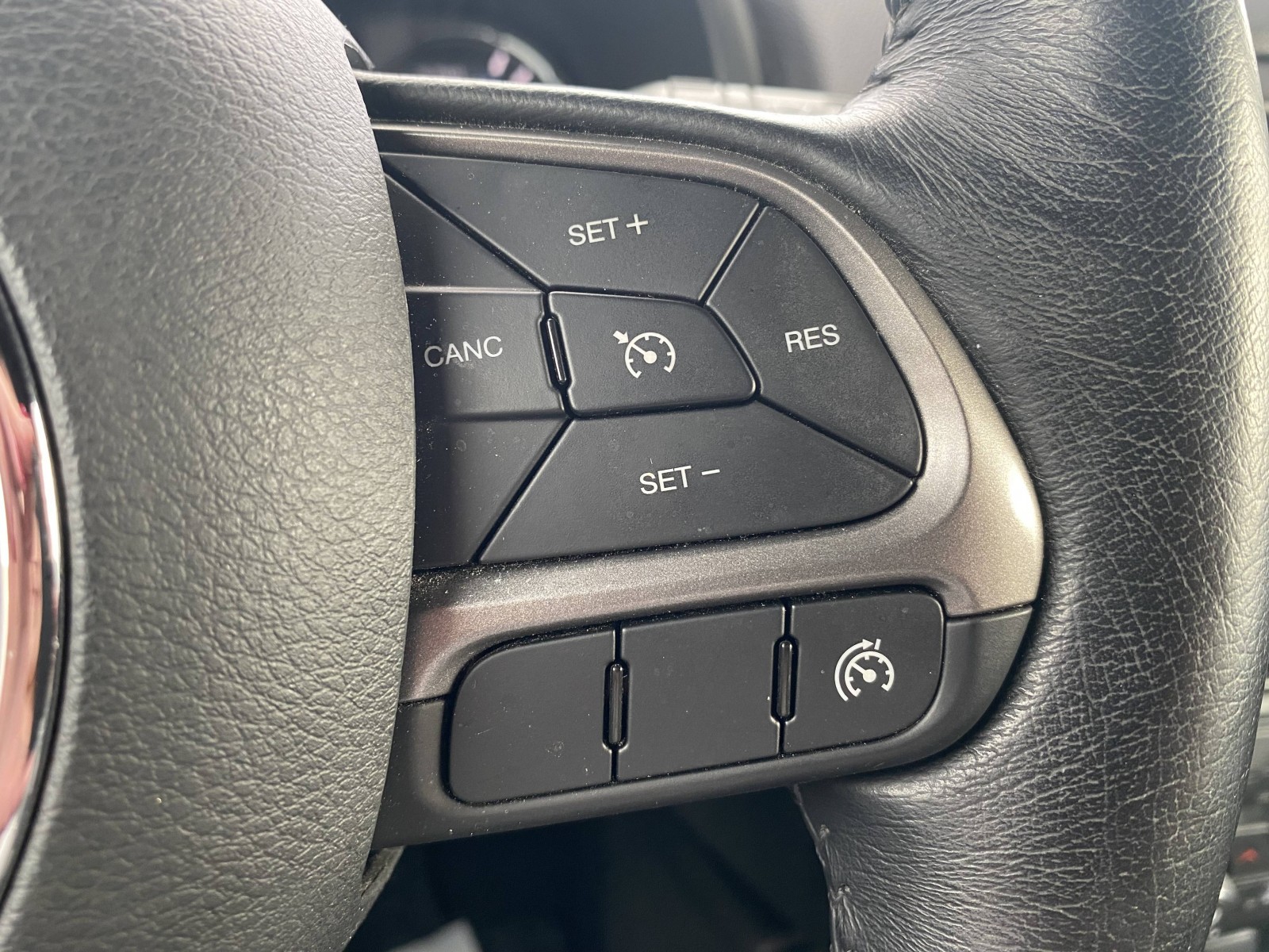 JEEP - RENEGADE - #193677 - 11