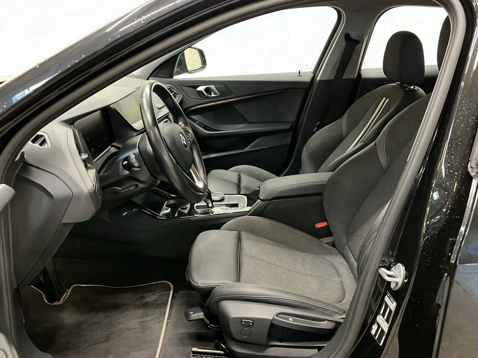 BMW - SERIE 1 F40 - #237612 - 7