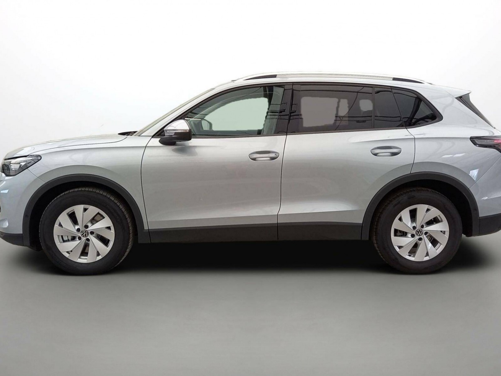 VOLKSWAGEN - TIGUAN - #255695 - 16