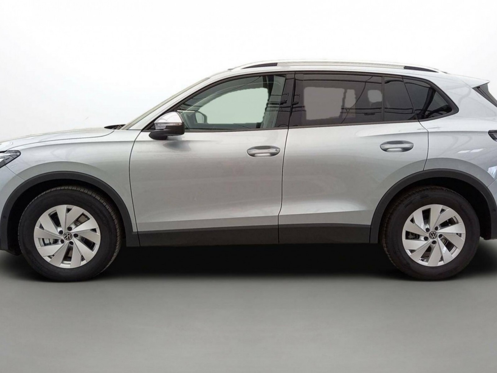 VOLKSWAGEN - TIGUAN - #255695 - 24