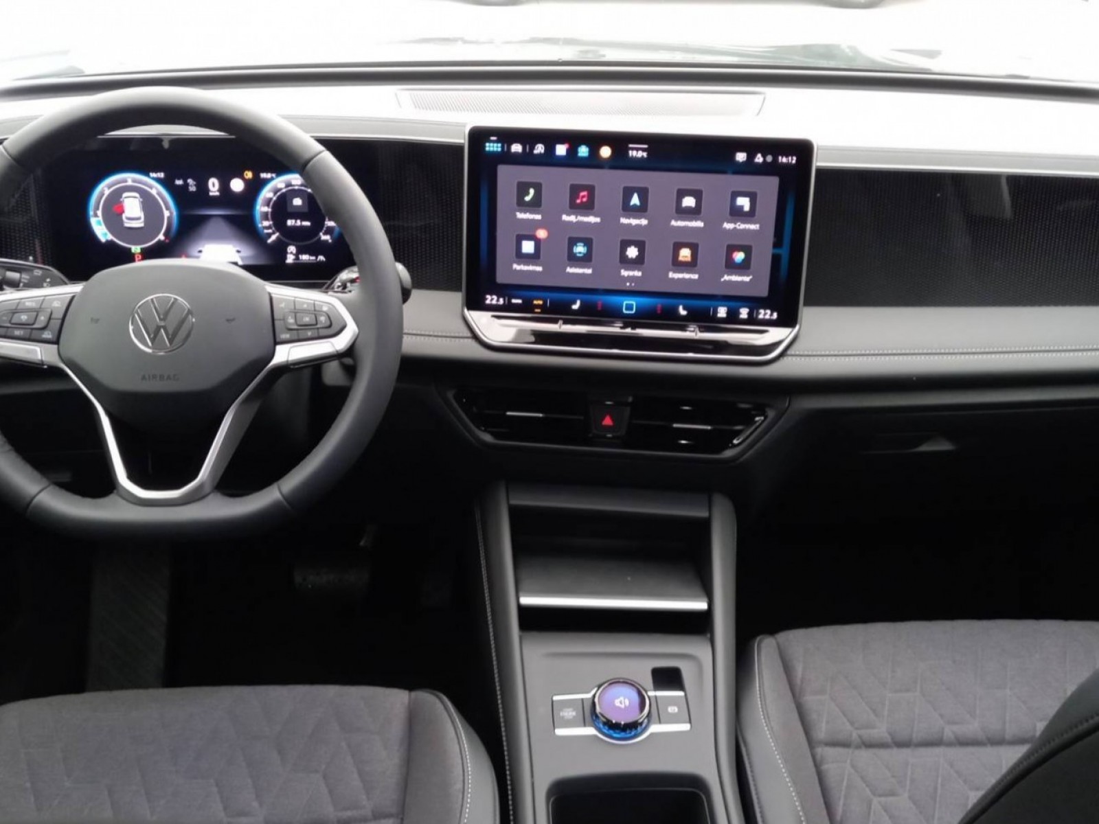 VOLKSWAGEN - TIGUAN - #255699 - 9
