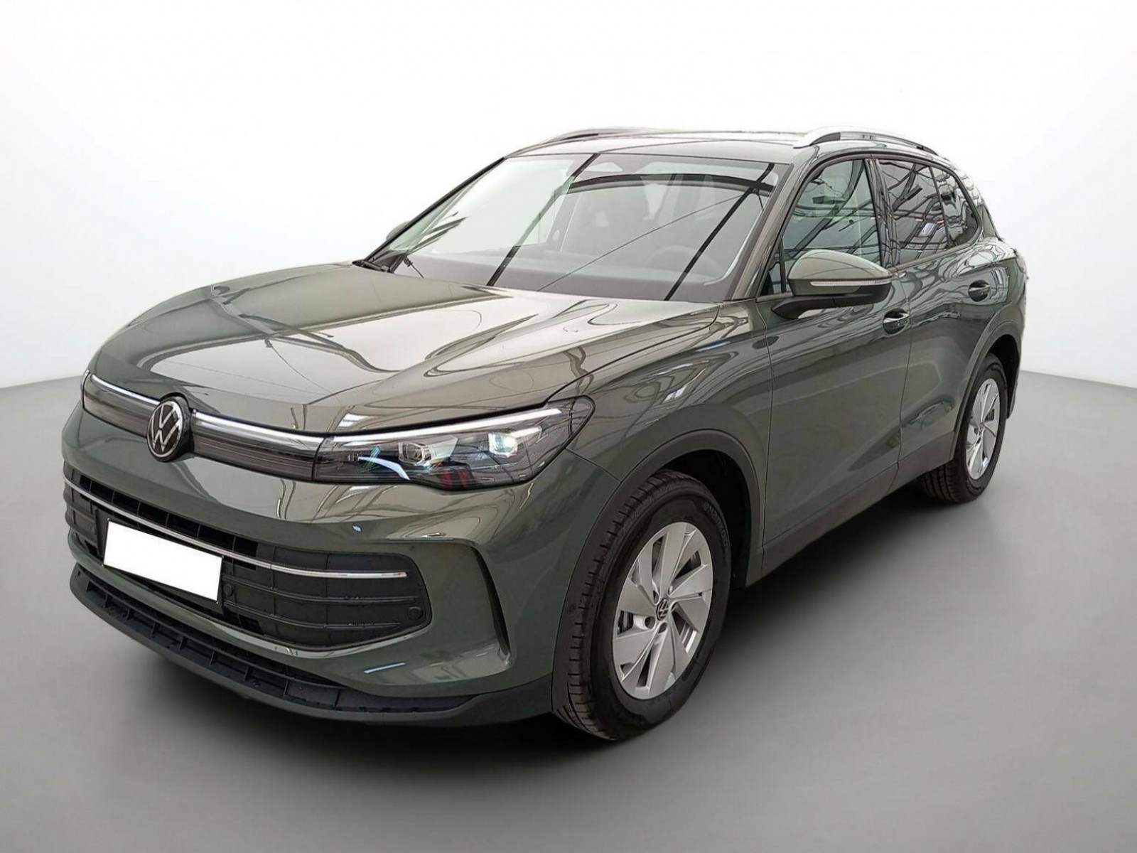 VOLKSWAGEN - TIGUAN - #255700 - 0