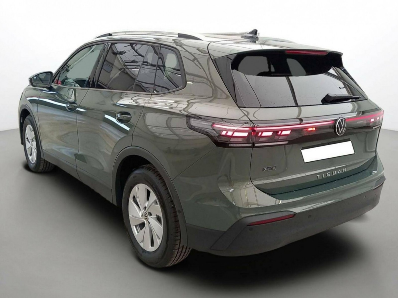 VOLKSWAGEN - TIGUAN - #255699 - 22