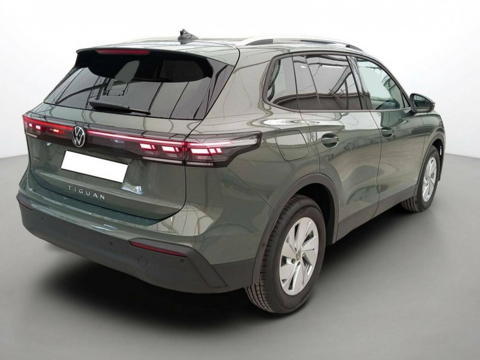 VOLKSWAGEN - TIGUAN - #255699 - 23