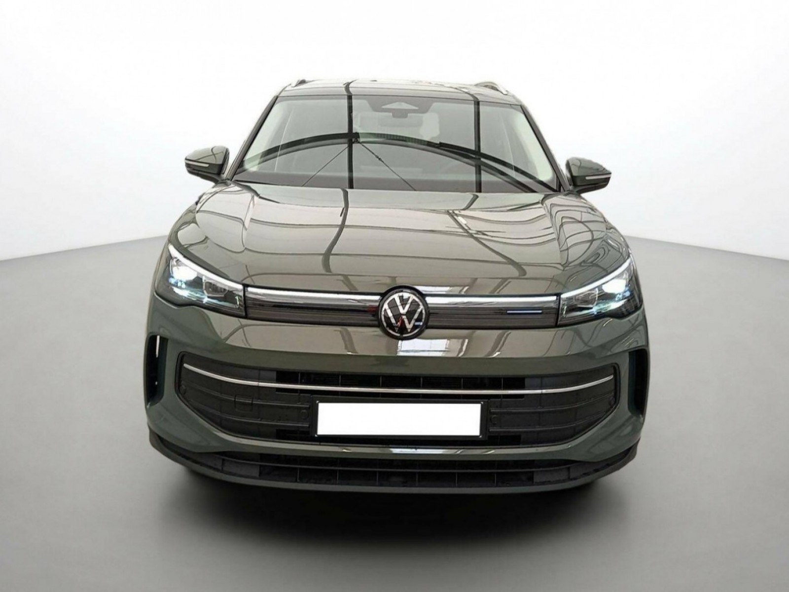 VOLKSWAGEN - TIGUAN - #255699 - 26