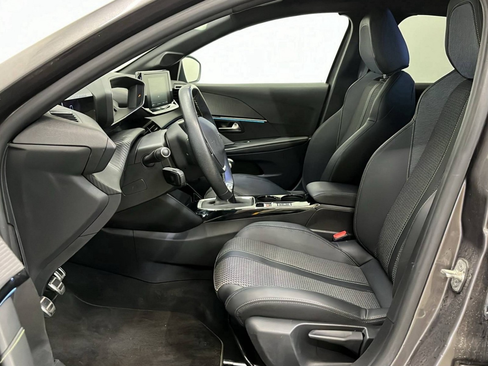 PEUGEOT - 208 - #200720 - 31