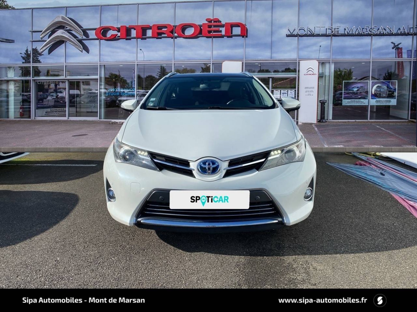 TOYOTA - AURIS TOURING SPORTS - #194351 - 1