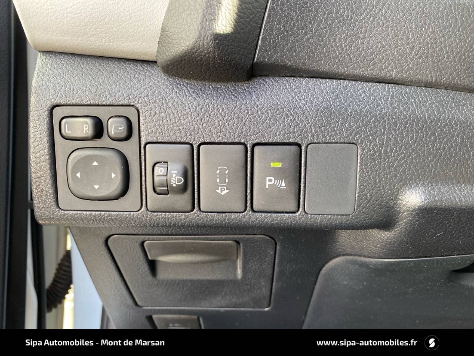 TOYOTA - AURIS TOURING SPORTS - #194351 - 13