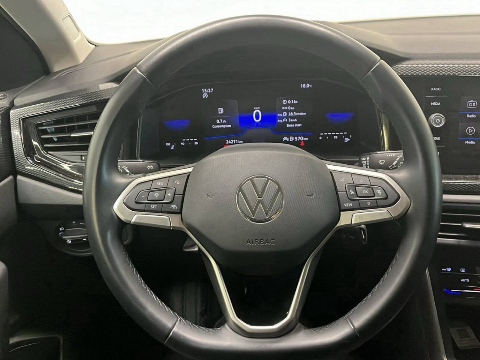 VOLKSWAGEN - TAIGO - #292902 - 26