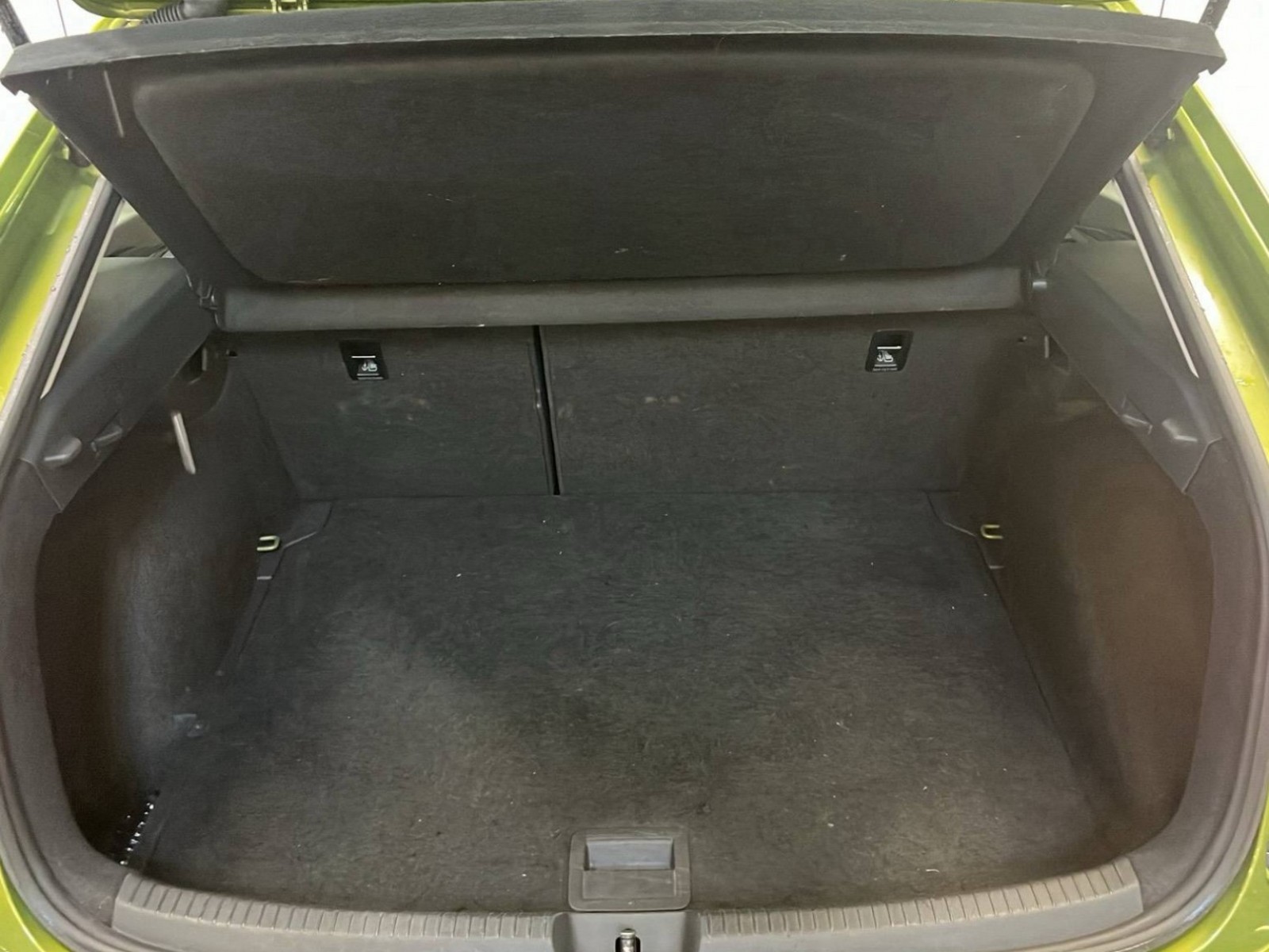 VOLKSWAGEN - TAIGO - #292903 - 12
