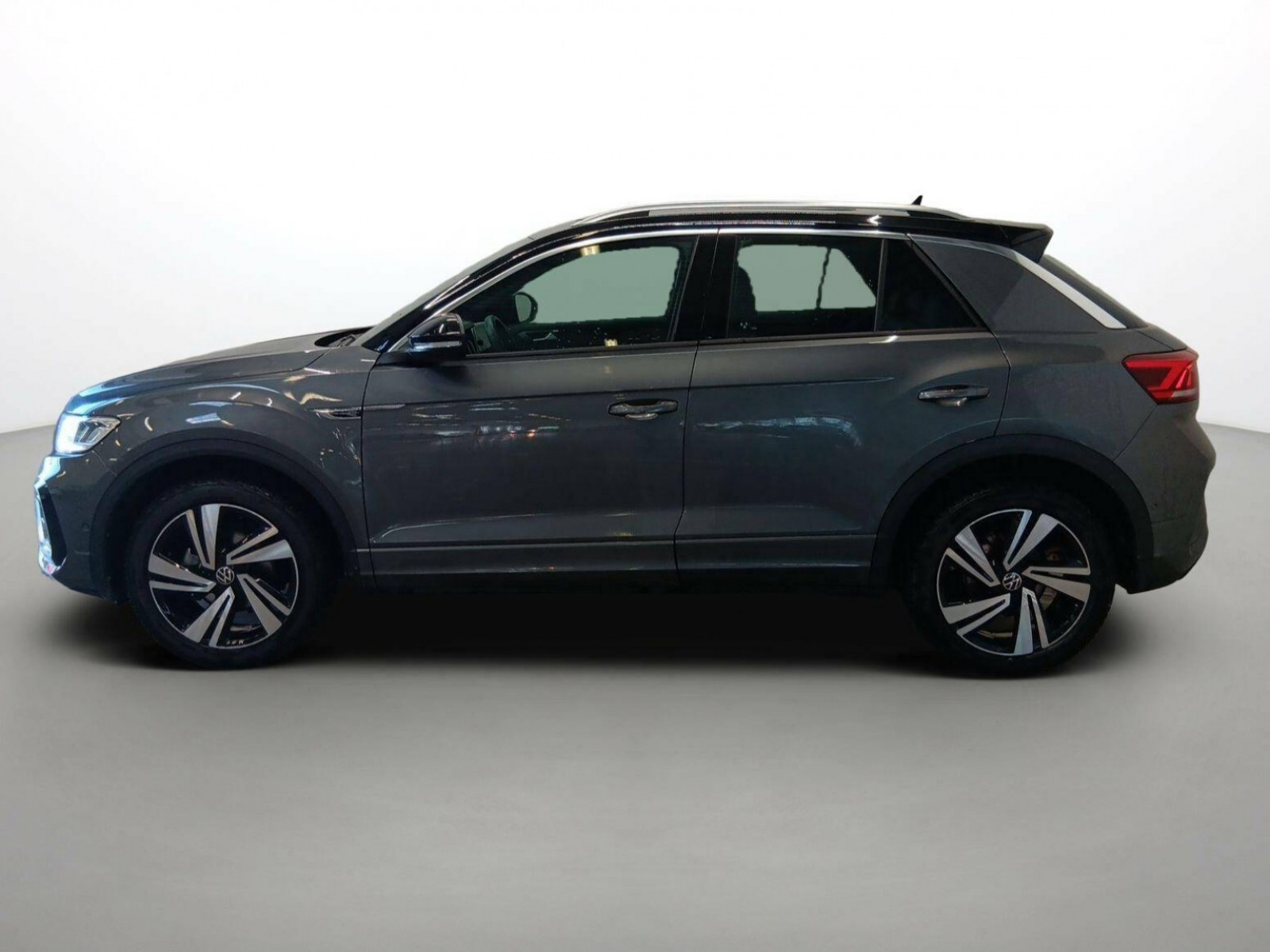 VOLKSWAGEN - T-ROC - #182652 - 16