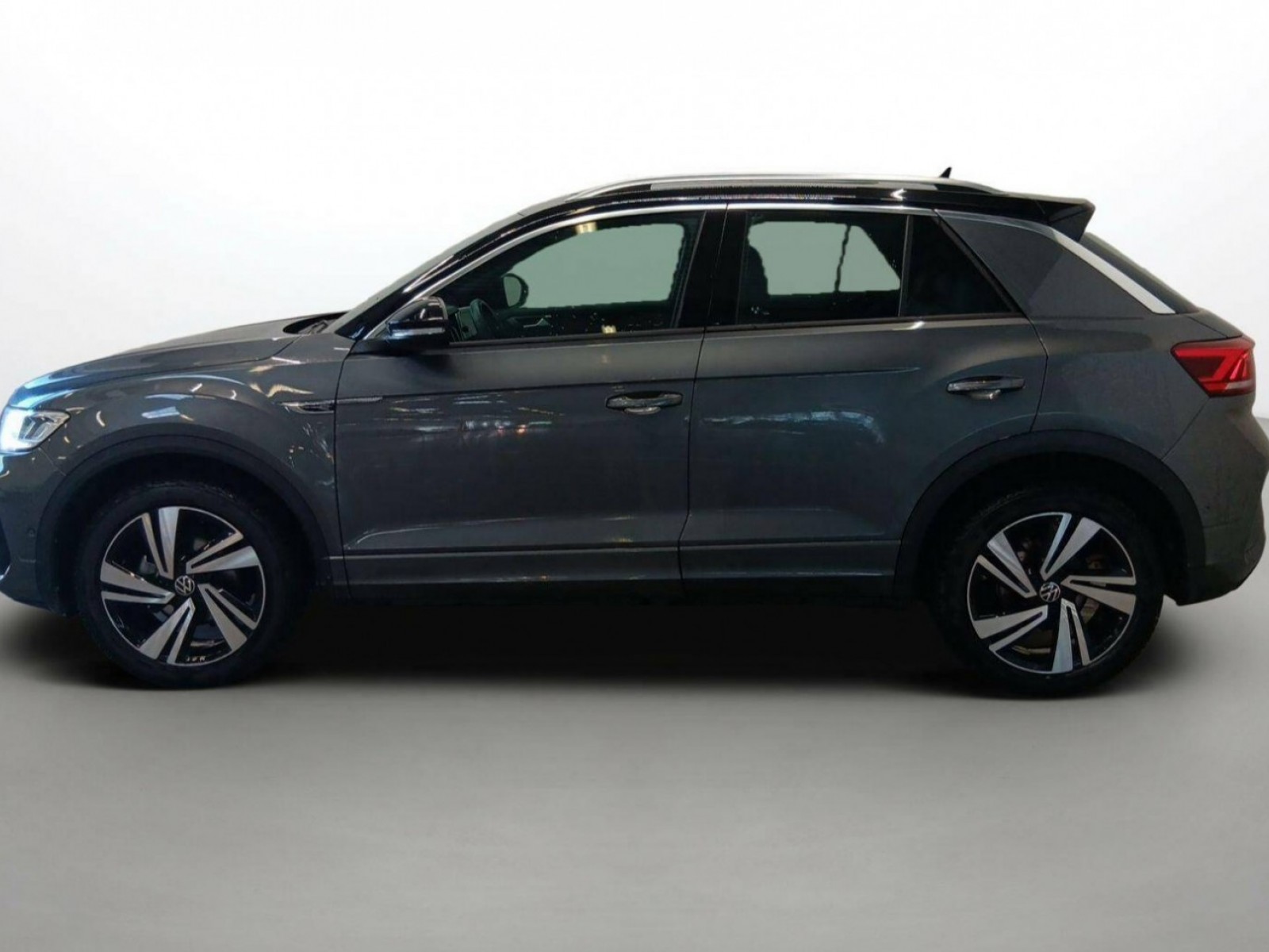 VOLKSWAGEN - T-ROC - #182652 - 33