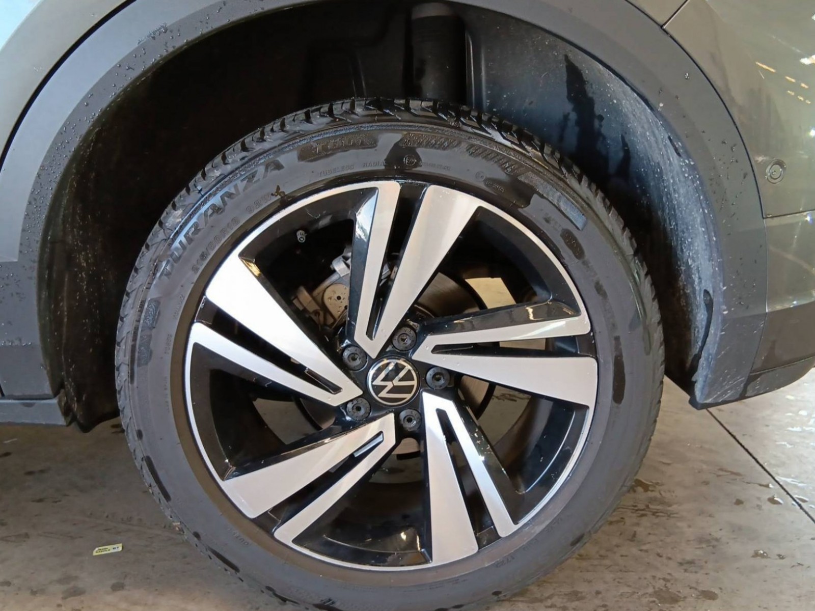 VOLKSWAGEN - T-ROC - #182660 - 6