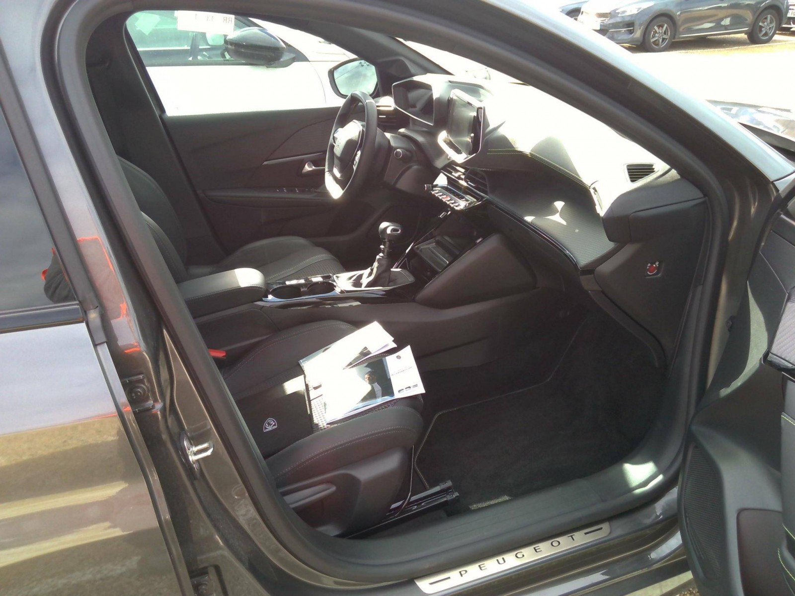 PEUGEOT - 208 - #197116 - 1